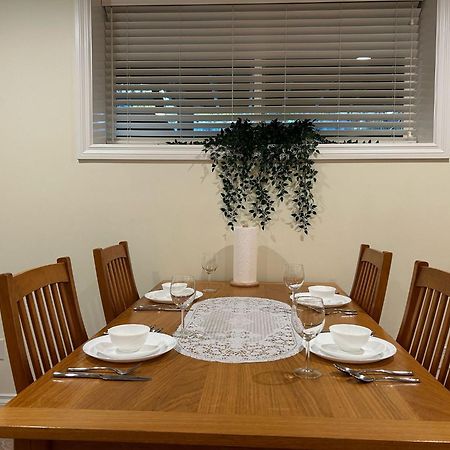 A Private Suite In Port Moody Екстериор снимка