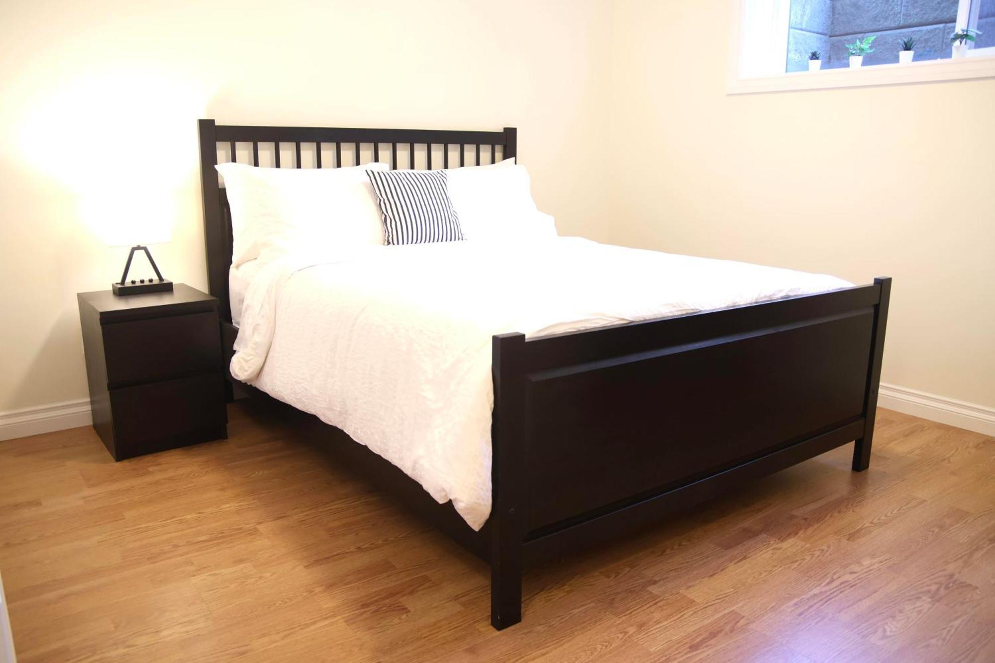 A Private Suite In Port Moody Екстериор снимка