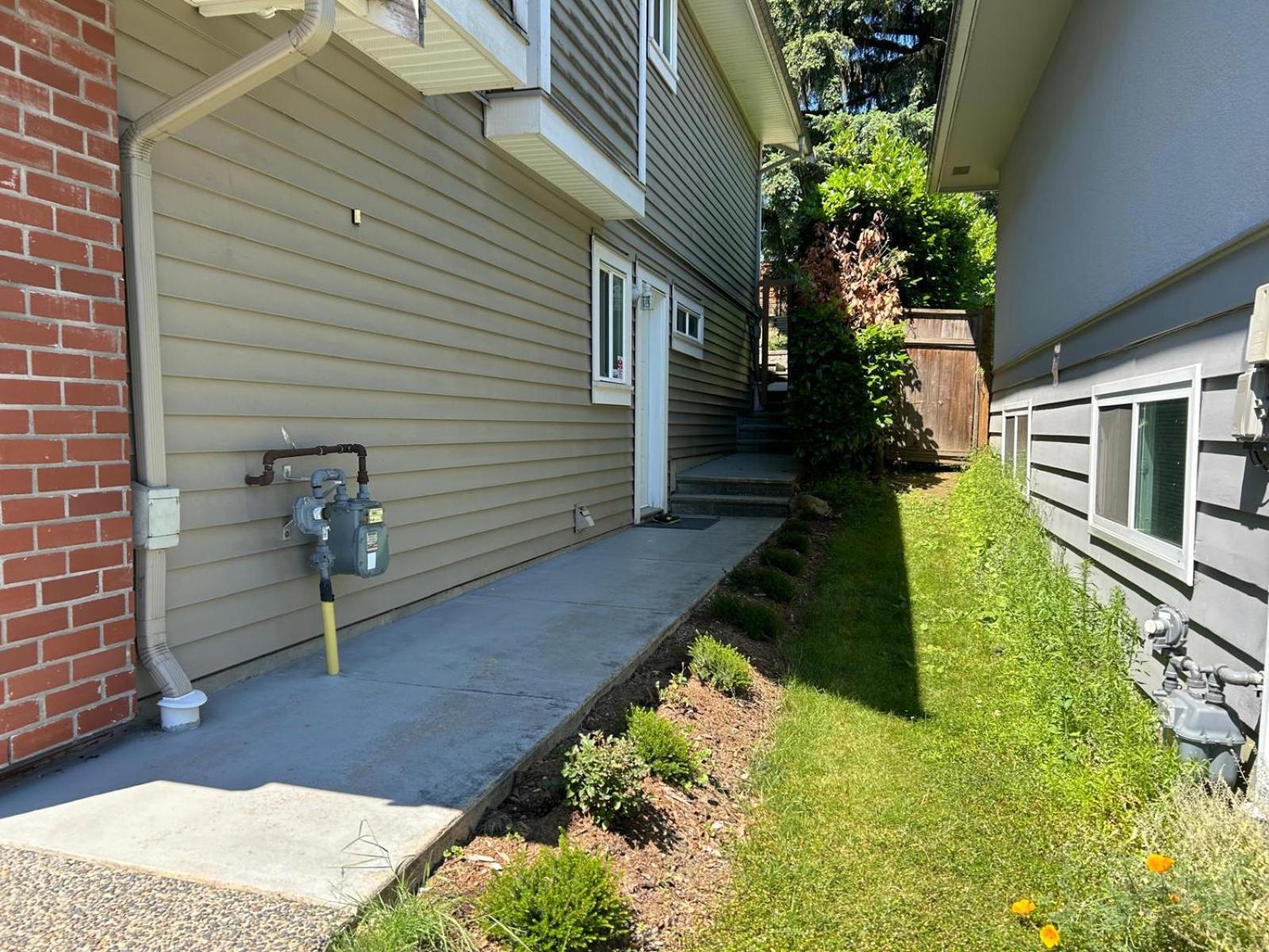 A Private Suite In Port Moody Екстериор снимка